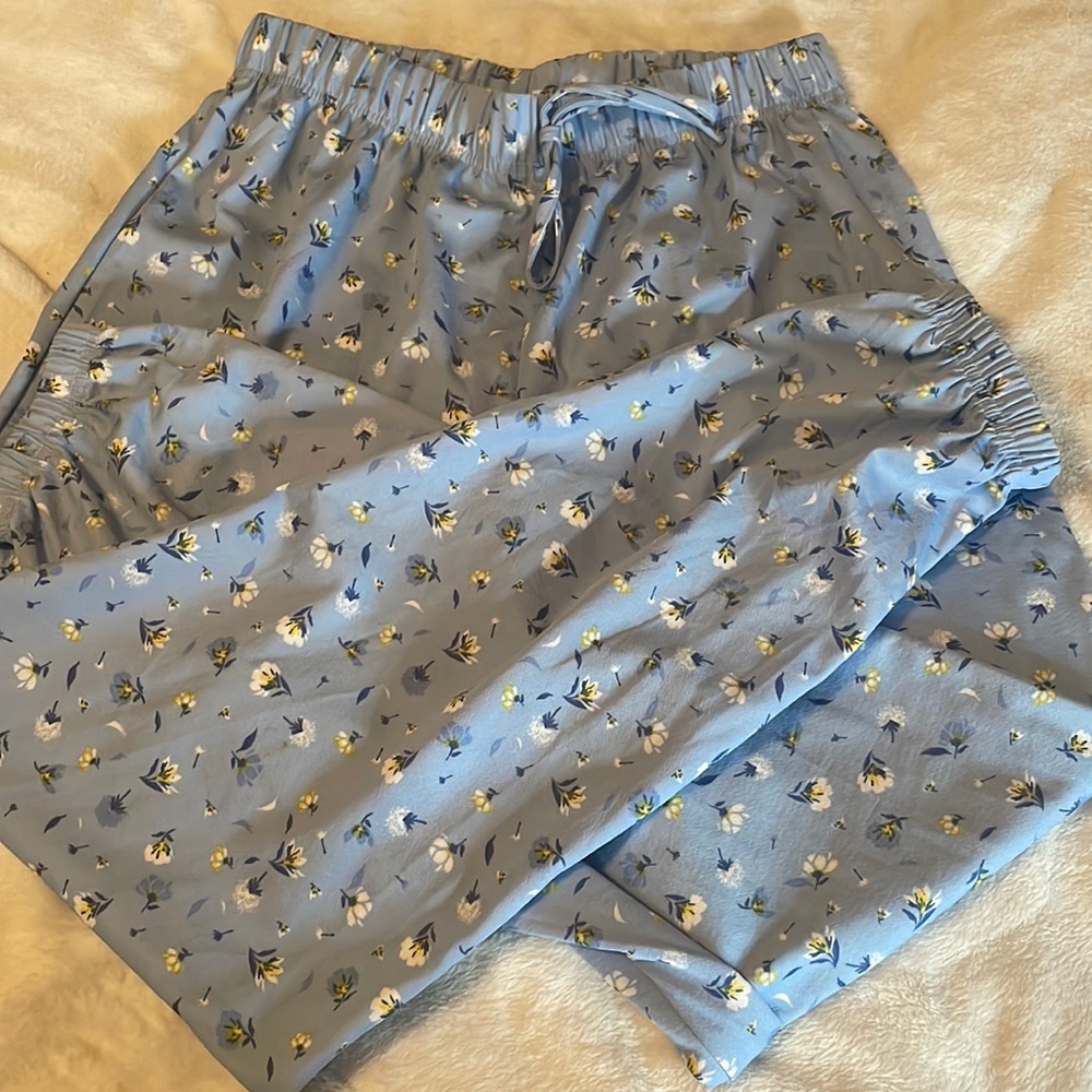 Large flower pants